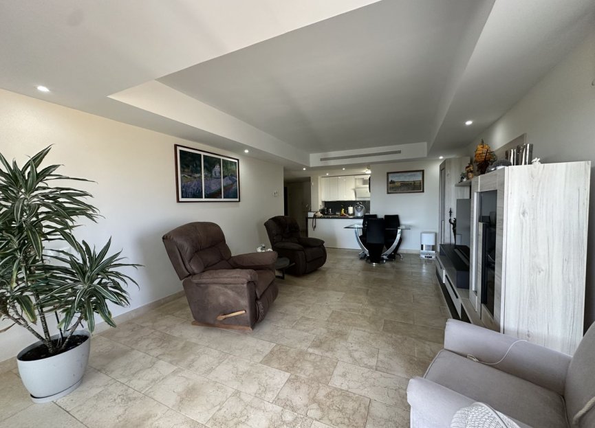 Resale - Apartment - Middle Floor Apartment - Casares - Casares Centro