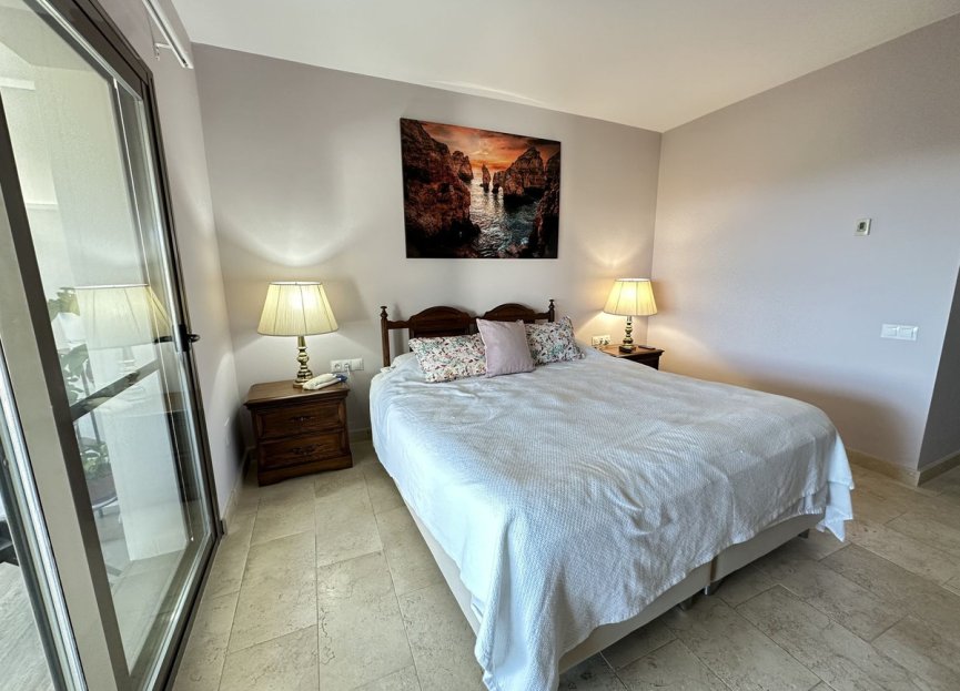 Resale - Apartment - Middle Floor Apartment - Casares - Casares Centro