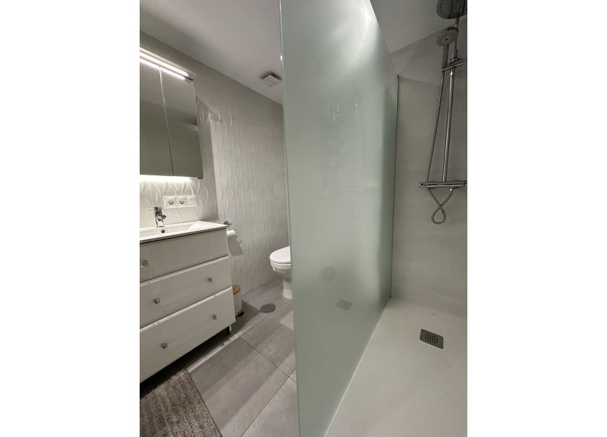 Resale - Apartment - Middle Floor Apartment - Casares - Casares Centro