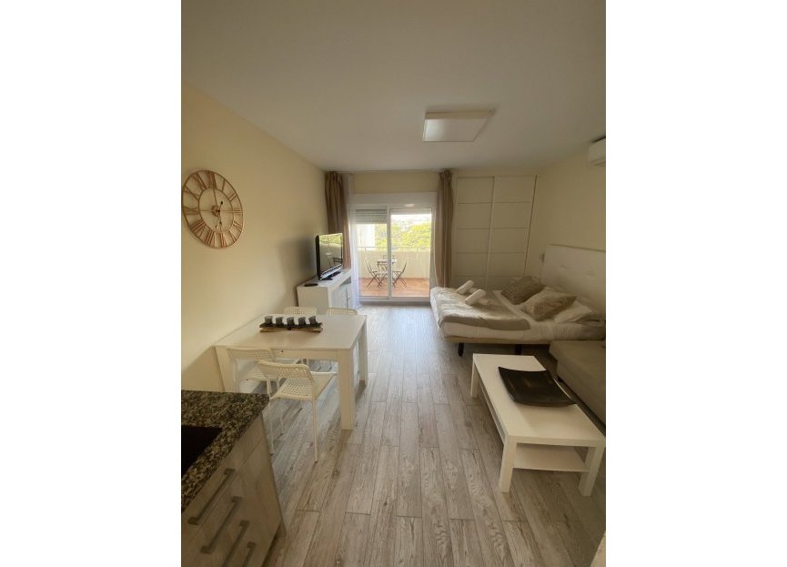 Resale - Apartment - Middle Floor Apartment - Benalmádena - Benalmadena Costa