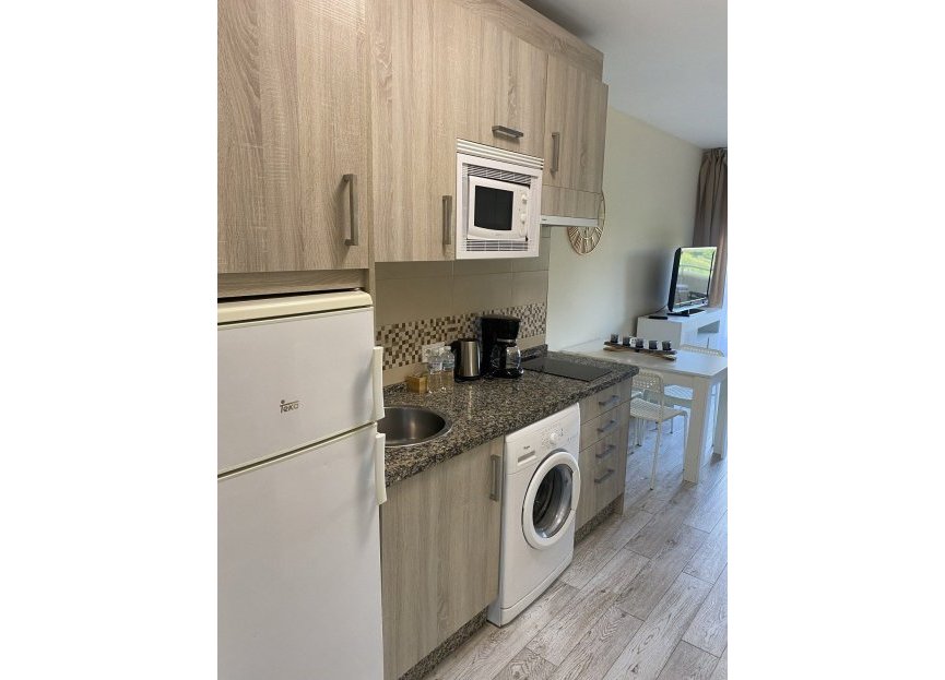 Resale - Apartment - Middle Floor Apartment - Benalmádena - Benalmadena Costa