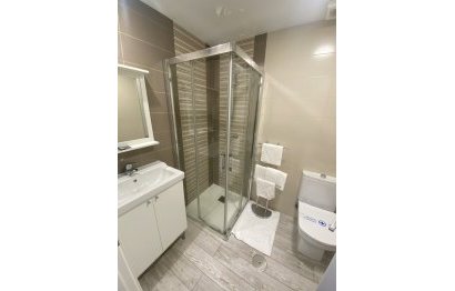 Resale - Apartment - Middle Floor Apartment - Benalmádena - Benalmadena Costa