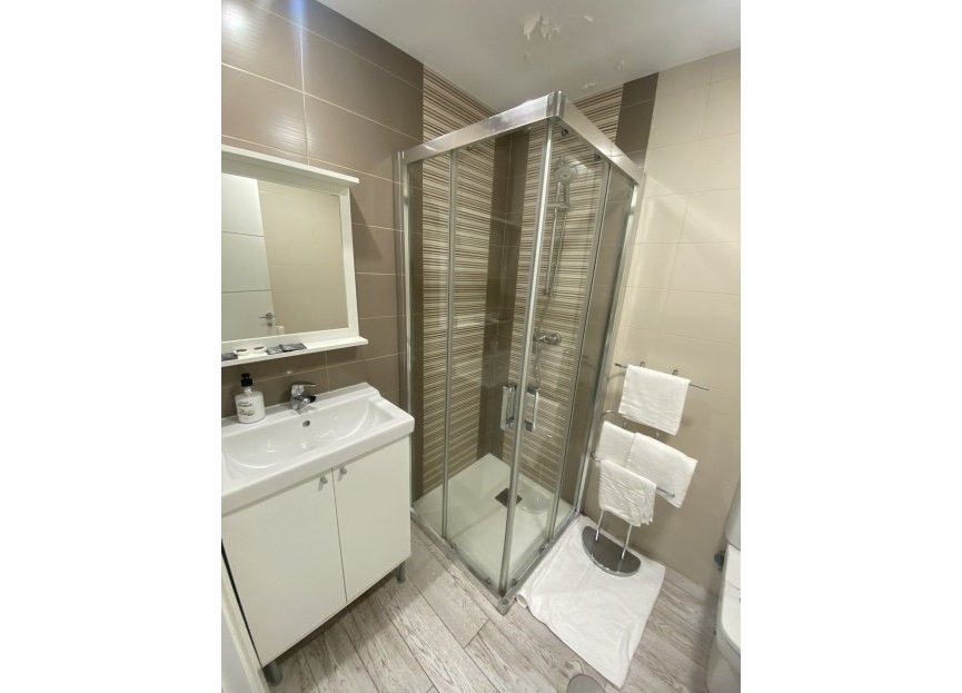 Resale - Apartment - Middle Floor Apartment - Benalmádena - Benalmadena Costa