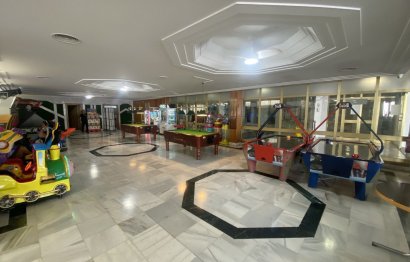 Resale - Apartment - Middle Floor Apartment - Benalmádena - Benalmadena Costa