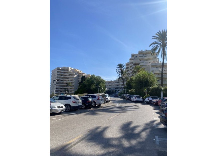 Resale - Apartment - Middle Floor Apartment - Benalmádena - Benalmadena Costa