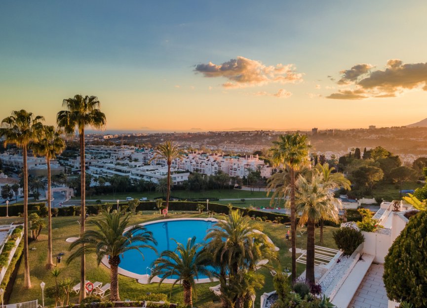 Resale - Apartment - Middle Floor Apartment - Marbella - The Golden Mile