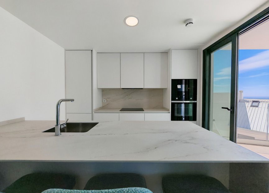 Resale - Apartment - Middle Floor Apartment - Fuengirola - Fuengirola Centro