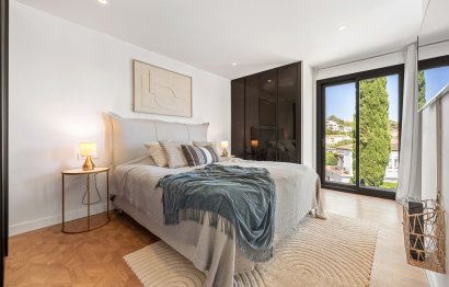 Resale - House - Detached Villa - Marbella - Nueva Andalucia