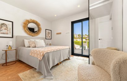 Resale - House - Detached Villa - Marbella - Nueva Andalucia