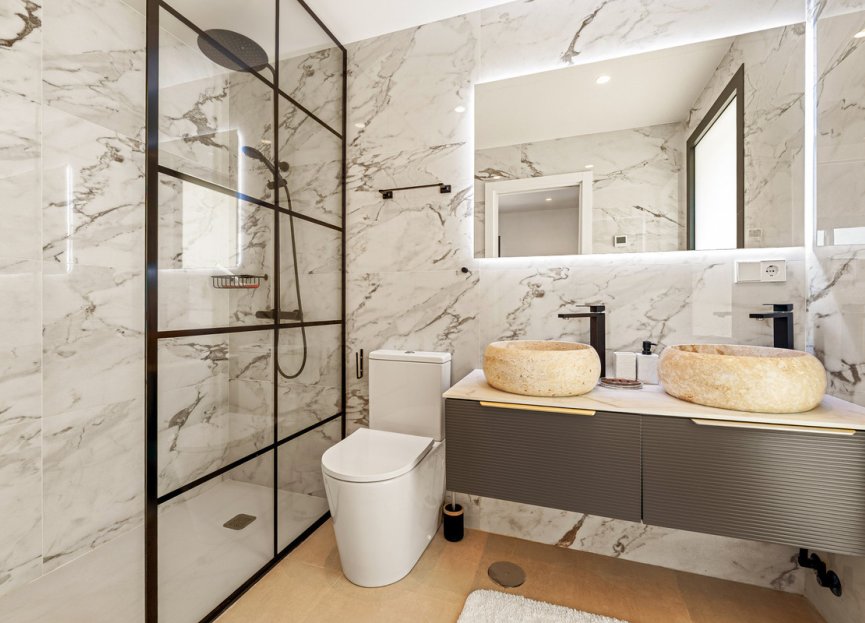 Resale - House - Detached Villa - Marbella - Nueva Andalucia