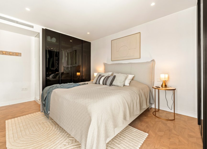 Resale - House - Detached Villa - Marbella - Nueva Andalucia