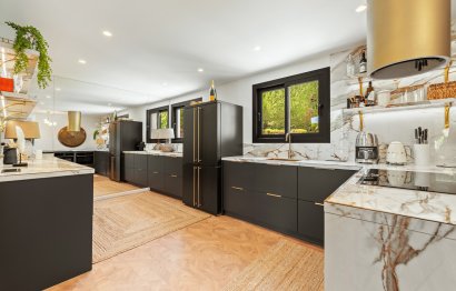 Resale - House - Detached Villa - Marbella - Nueva Andalucia