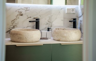 Resale - House - Detached Villa - Marbella - Nueva Andalucia