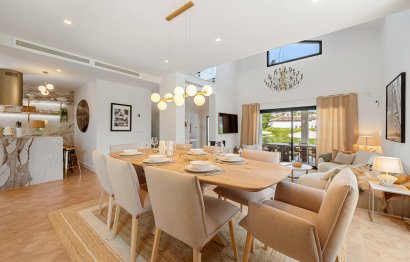 Resale - House - Detached Villa - Marbella - Nueva Andalucia