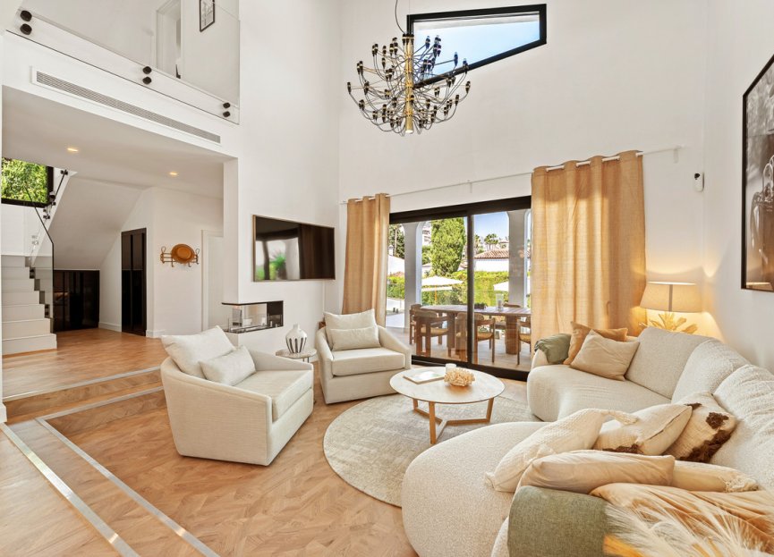 Resale - House - Detached Villa - Marbella - Nueva Andalucia