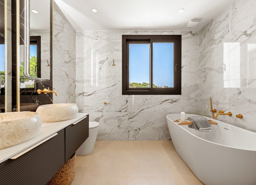 Resale - House - Detached Villa - Marbella - Nueva Andalucia