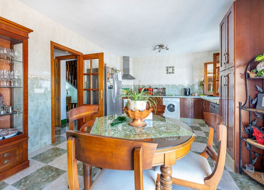 Resale - House - Townhouse - Benalmádena - Benalmadena Centro