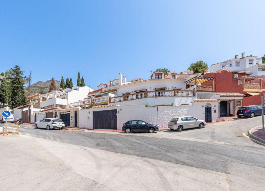 Resale - House - Townhouse - Benalmádena - Benalmadena Centro