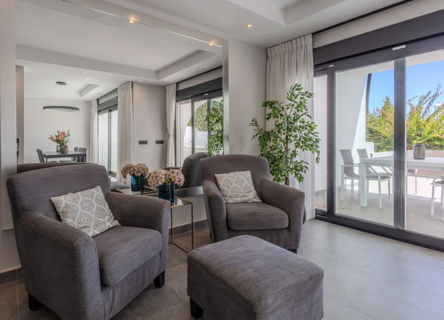 Resale - House - Townhouse - Marbella - Nueva Andalucia