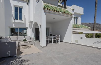 Resale - House - Townhouse - Marbella - Nueva Andalucia