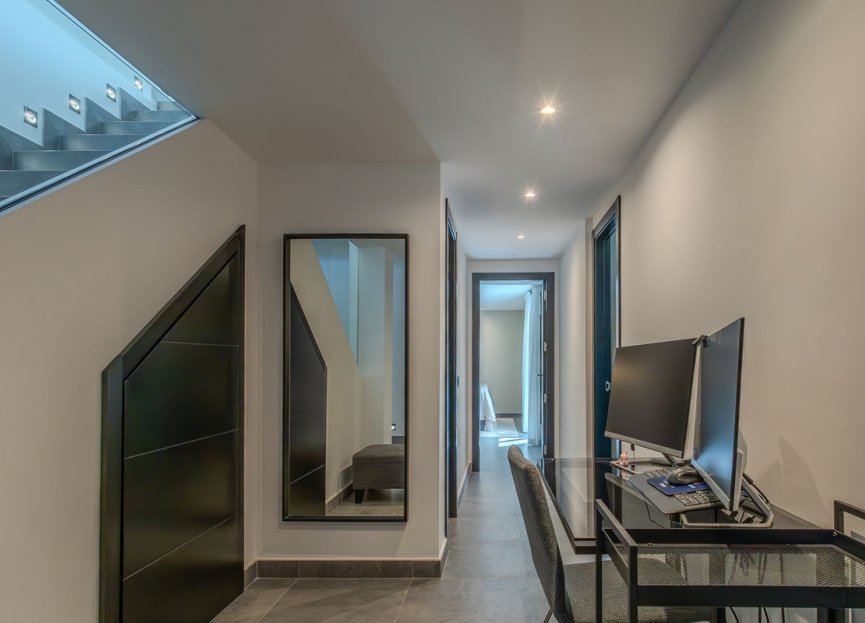 Resale - House - Townhouse - Marbella - Nueva Andalucia