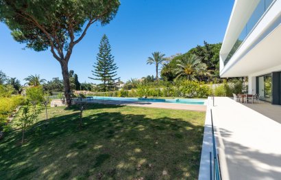 Resale - House - Detached Villa - Marbella - Marbesa