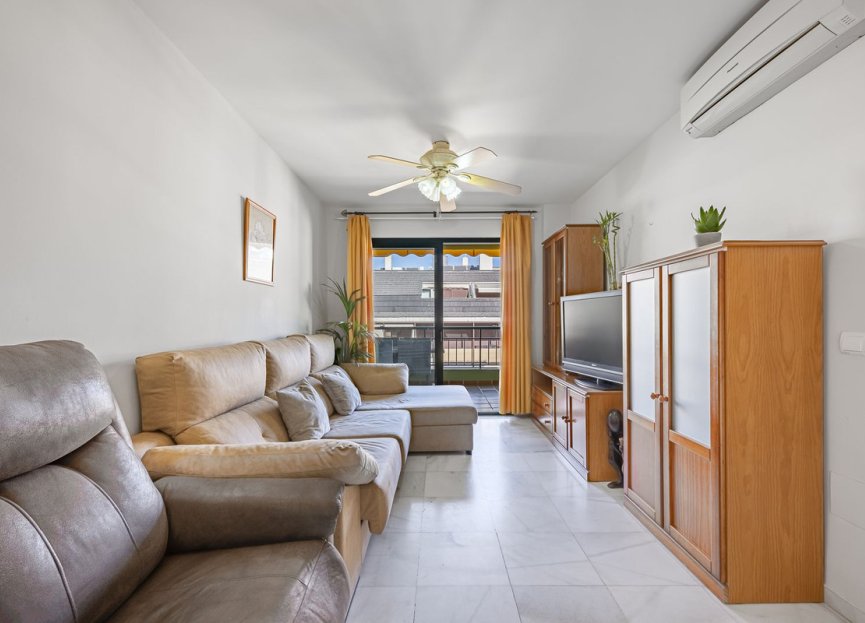 Resale - Apartment - Middle Floor Apartment - Fuengirola - Fuengirola Centro