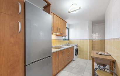 Resale - Apartment - Middle Floor Apartment - Fuengirola - Fuengirola Centro