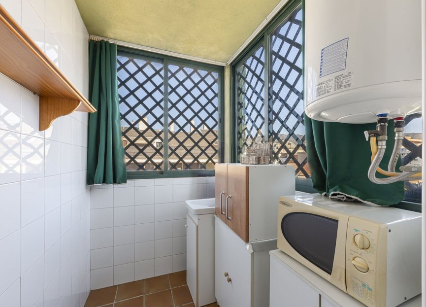 Resale - Apartment - Middle Floor Apartment - Fuengirola - Fuengirola Centro