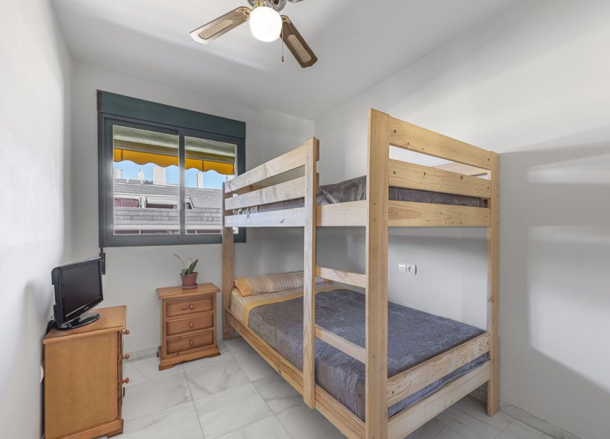 Resale - Apartment - Middle Floor Apartment - Fuengirola - Fuengirola Centro