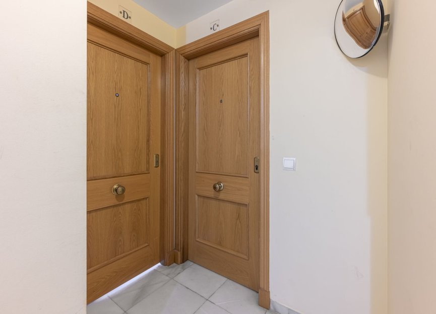 Resale - Apartment - Middle Floor Apartment - Fuengirola - Fuengirola Centro