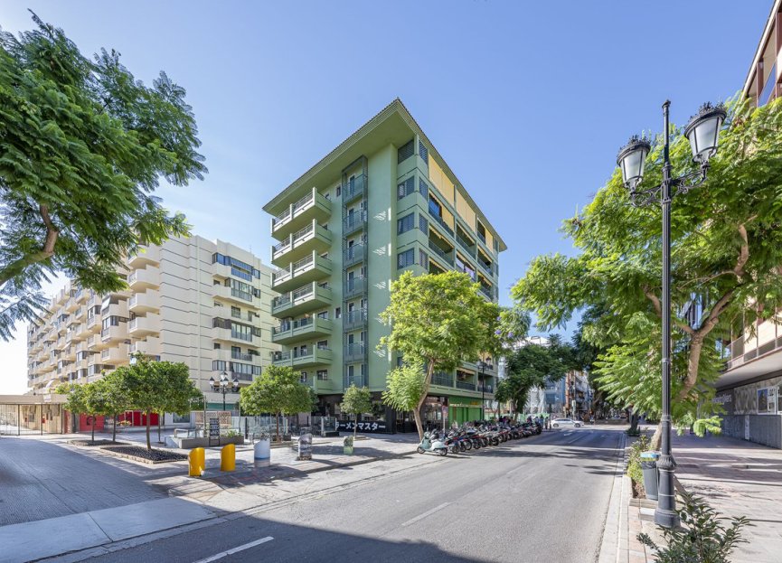 Resale - Apartment - Middle Floor Apartment - Fuengirola - Fuengirola Centro