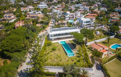 Resale - House - Detached Villa - Marbella - Marbesa