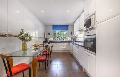 Resale - Ground floor apartment - Estepona - Estepona Centro