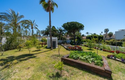 Resale - House - Detached Villa - Marbella - Marbesa