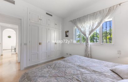 Resale - Ground floor apartment - Estepona - Estepona Centro