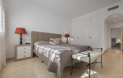 Resale - Ground floor apartment - Estepona - Estepona Centro