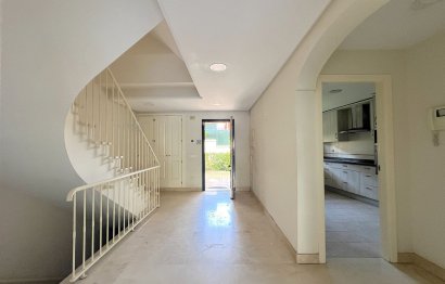 Reventa - House - Townhouse - Estepona - Benamara