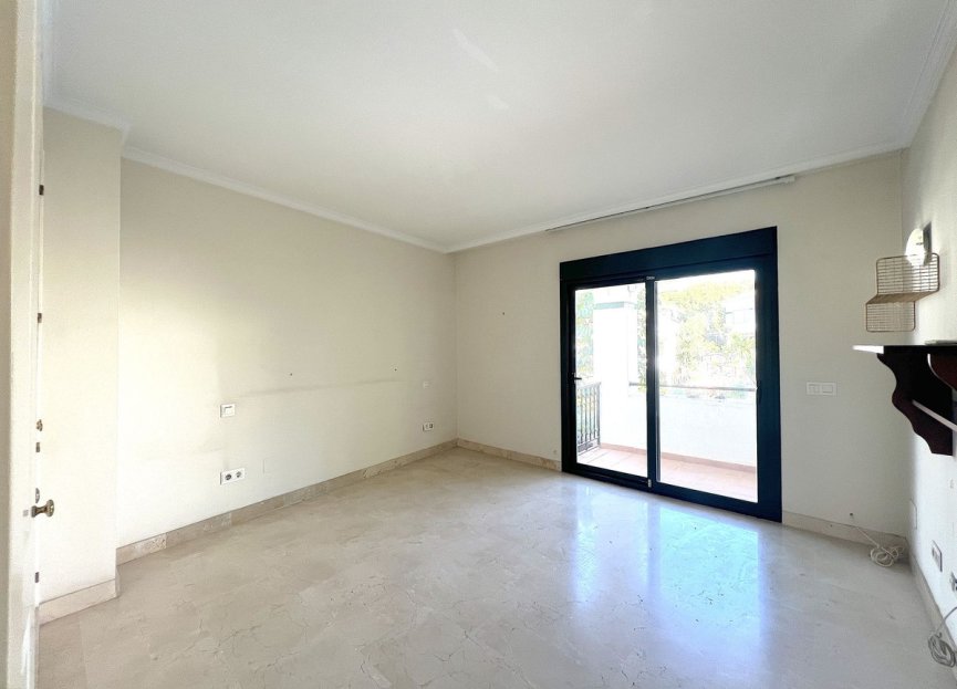 Reventa - House - Townhouse - Estepona - Benamara