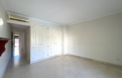 Reventa - House - Townhouse - Estepona - Benamara