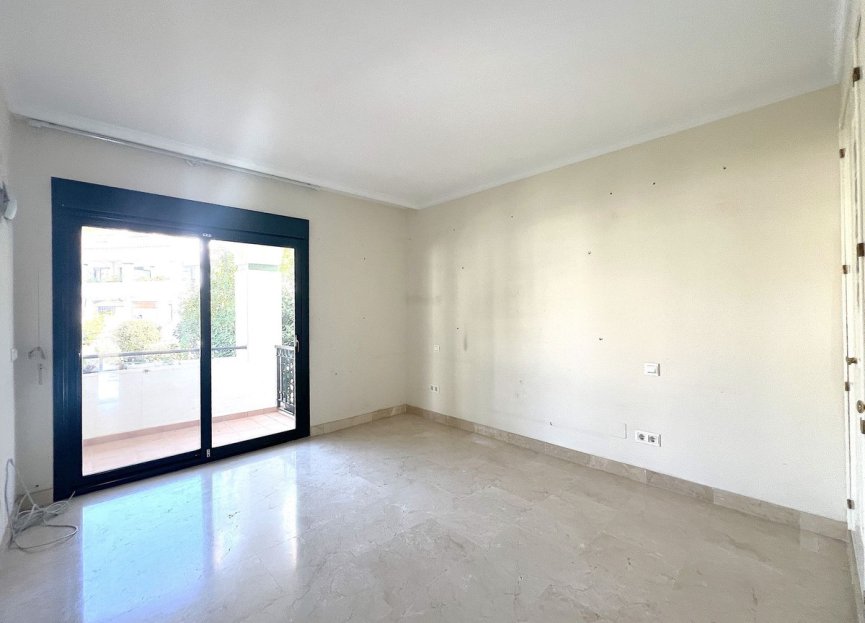 Reventa - House - Townhouse - Estepona - Benamara