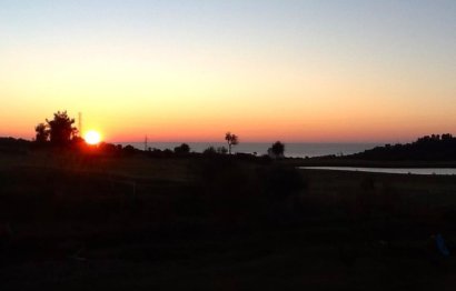 Reventa - House - Detached Villa - Estepona - Estepona Centro