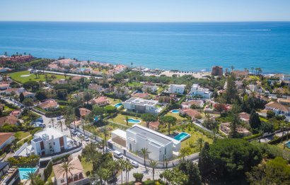 Resale - House - Detached Villa - Marbella - Marbesa