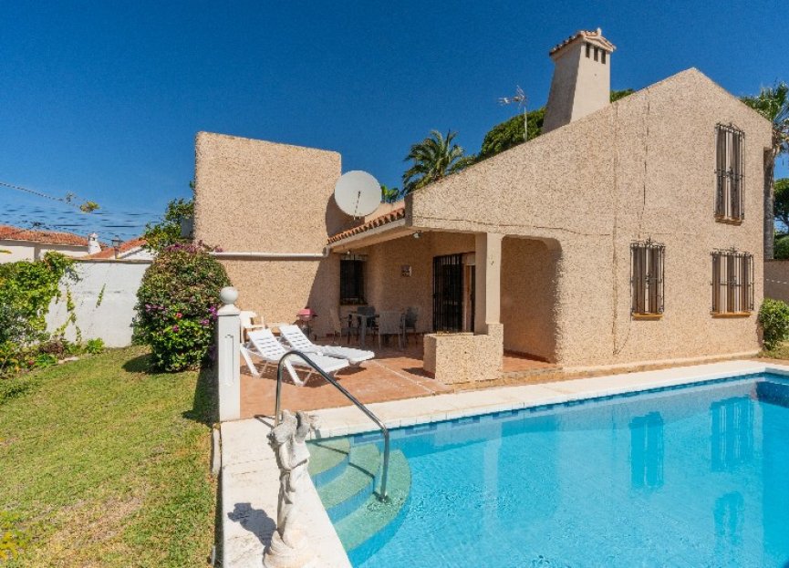 Resale - House - Detached Villa - Marbella - Marbesa