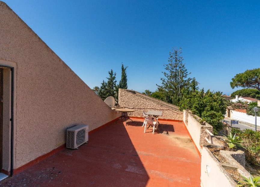 Resale - House - Detached Villa - Marbella - Marbesa