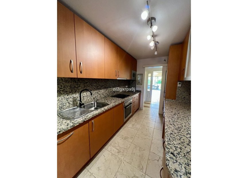 Reventa - Ground floor apartment - Benahavís - Benahavís Centro