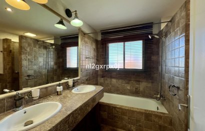 Reventa - Ground floor apartment - Benahavís - Benahavís Centro