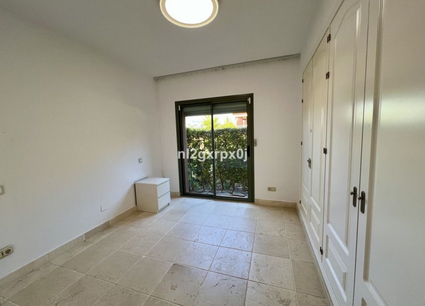 Reventa - Ground floor apartment - Benahavís - Benahavís Centro