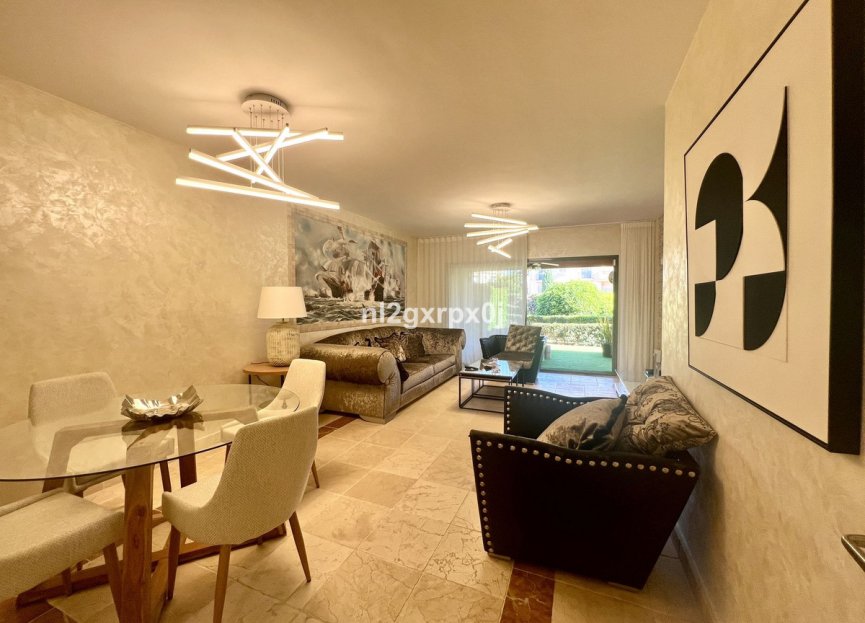 Reventa - Ground floor apartment - Benahavís - Benahavís Centro