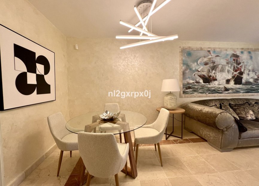 Reventa - Ground floor apartment - Benahavís - Benahavís Centro